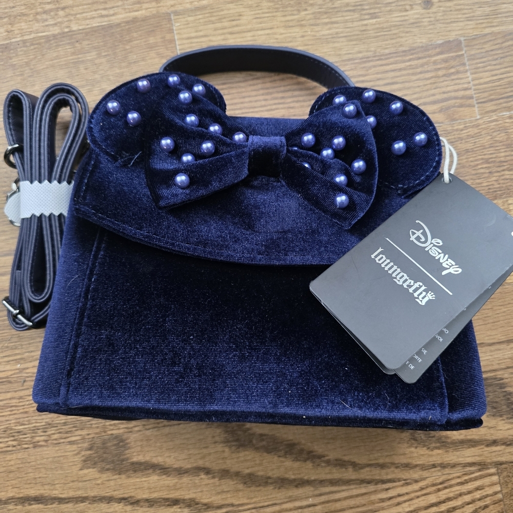 Disney Loungefly Velvet Bag with Bow. NWT